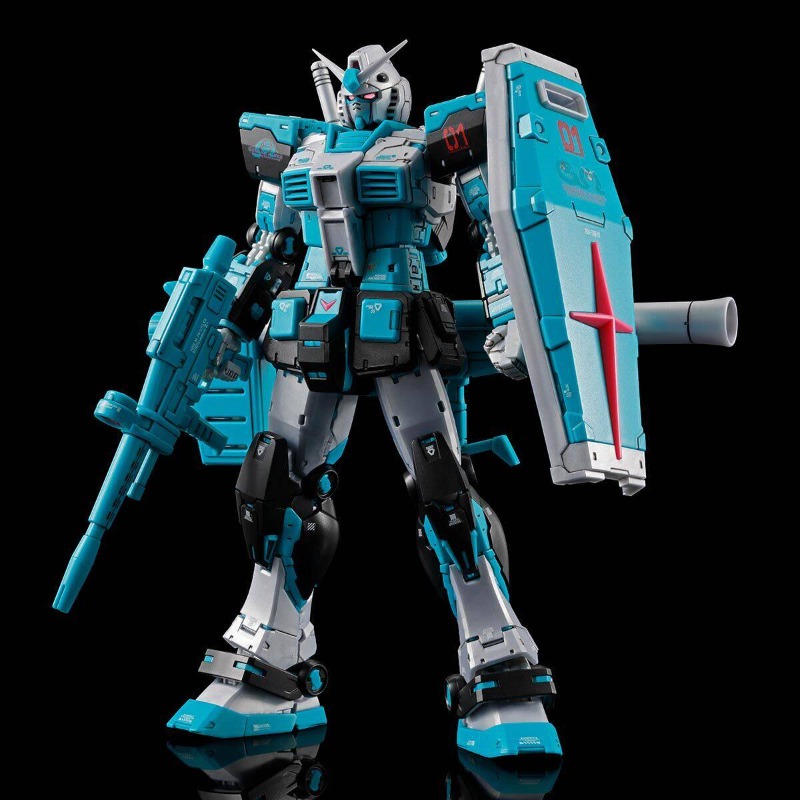 بانداي أصلي في علبة RG RX-78-2 - مراجعة Bandai Gundam Rg وسعره